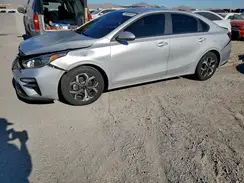 3KPF24AD3ME362656 2021 KIA FORTE