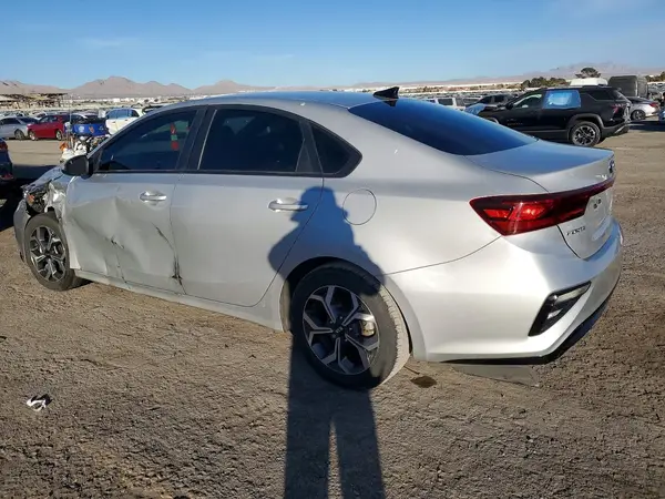 3KPF24AD3ME363872 2021 KIA FORTE - Image 2