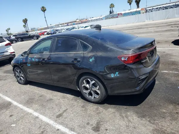 3KPF24AD3ME366545 2021 KIA FORTE - Image 2
