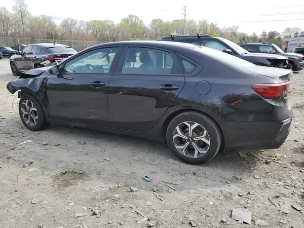 3KPF24AD3ME369493 2021 KIA FORTE - Image 2