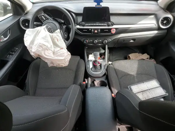 3KPF24AD3ME369493 2021 KIA FORTE - Image 8