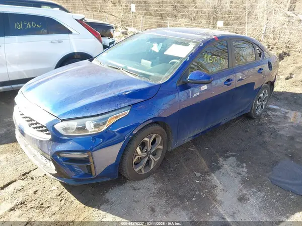 3KPF24AD3ME369557 2021 KIA FORTE - Image 2