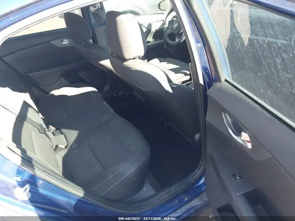 3KPF24AD3ME369557 2021 KIA FORTE - Image 8