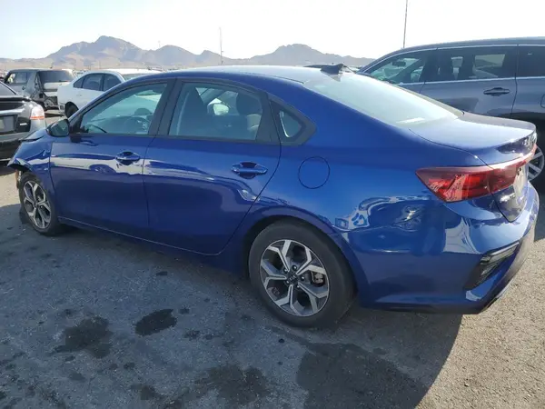 3KPF24AD3ME369638 2021 KIA FORTE - Image 2