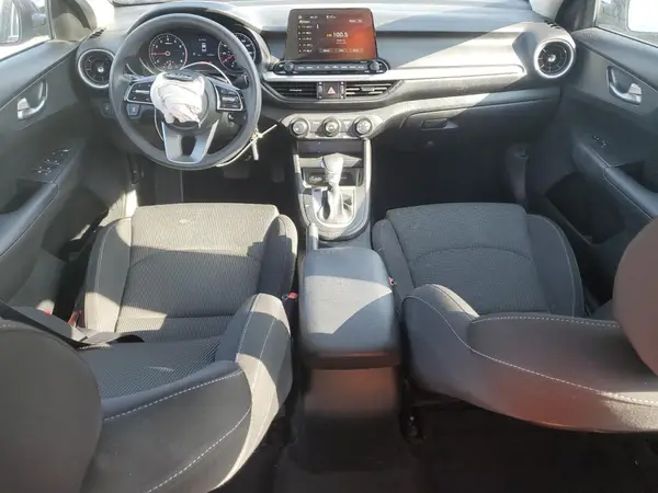 3KPF24AD3ME369638 2021 KIA FORTE - Image 8