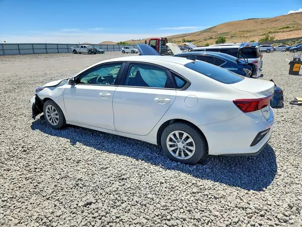 3KPF24AD3ME370269 2021 KIA FORTE - Image 2