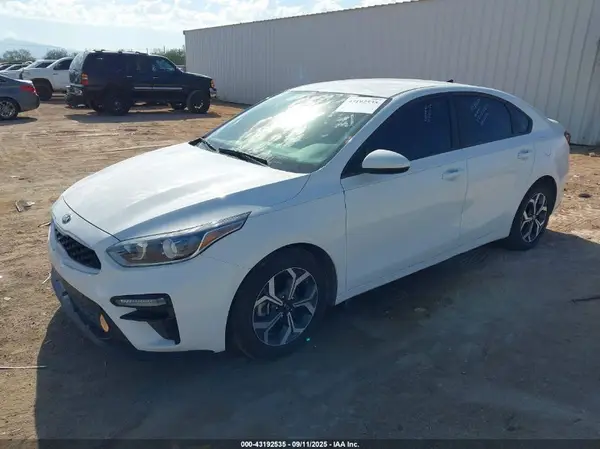 3KPF24AD3ME374855 2021 KIA FORTE - Image 2