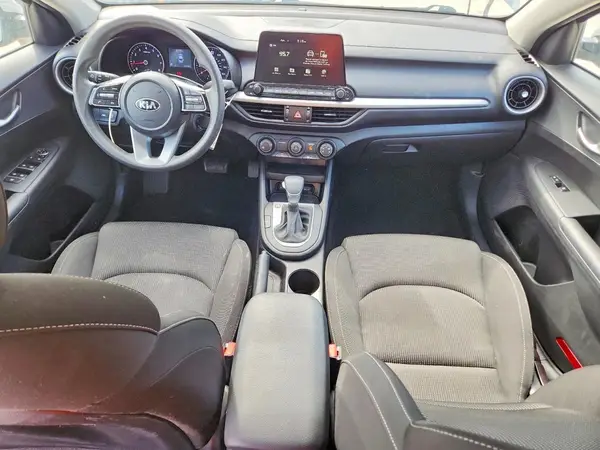3KPF24AD3ME375004 2021 KIA FORTE - Image 8