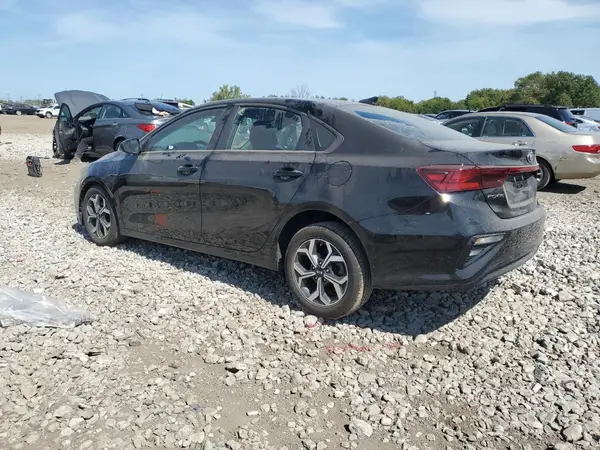 3KPF24AD3ME384981 2021 KIA FORTE - Image 2
