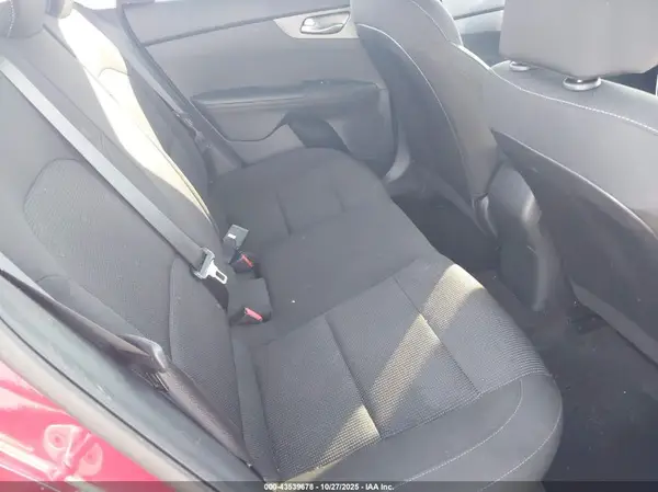 3KPF24AD3ME387685 2021 KIA FORTE - Image 8