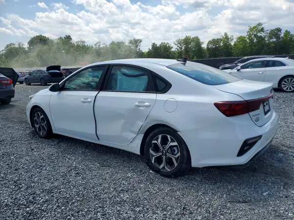 3KPF24AD3ME389789 2021 KIA FORTE - Image 2