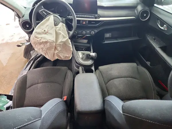 3KPF24AD3ME391011 2021 KIA FORTE - Image 8