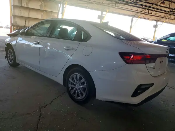 3KPF24AD3ME391381 2021 KIA FORTE - Image 2