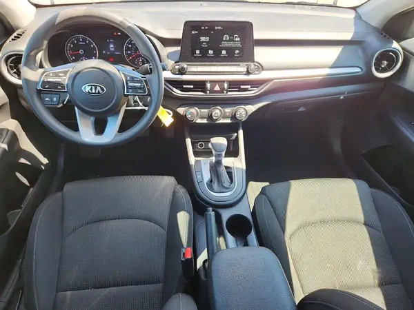 3KPF24AD3ME394801 2021 KIA FORTE - Image 8