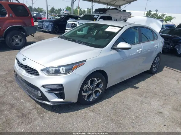 3KPF24AD3ME397004 2021 KIA FORTE - Image 2