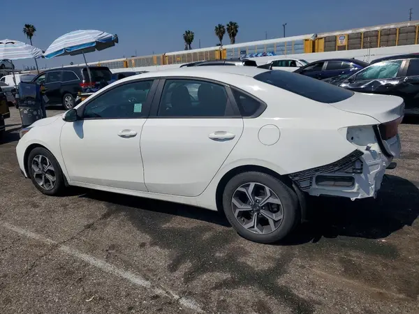 3KPF24AD3ME398072 2021 KIA FORTE - Image 2