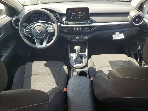 3KPF24AD3ME398072 2021 KIA FORTE - Image 8