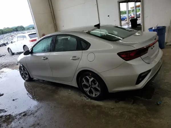 3KPF24AD3ME399979 2021 KIA FORTE - Image 2