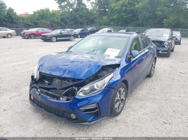 3KPF24AD3ME412827 2021 KIA FORTE - Image 2
