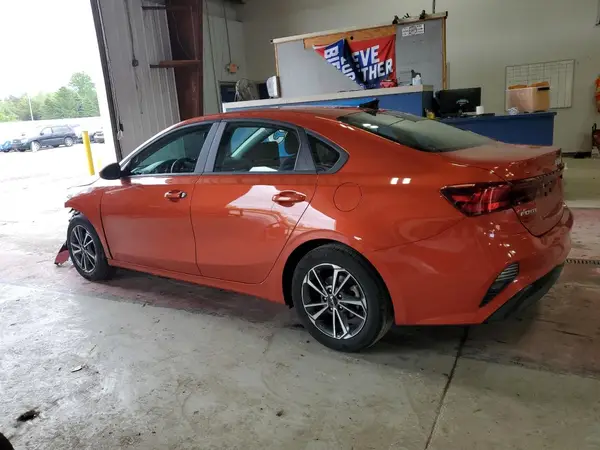 3KPF24AD3NE416961 2022 KIA FORTE - Image 2