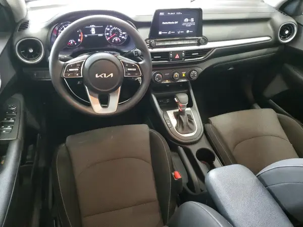 3KPF24AD3NE416961 2022 KIA FORTE - Image 8