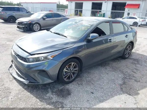 3KPF24AD3NE418337 2022 KIA FORTE - Image 2