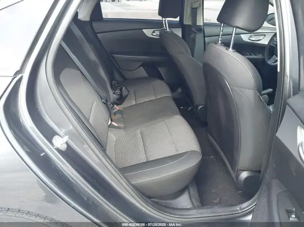 3KPF24AD3NE418337 2022 KIA FORTE - Image 8