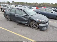 3KPF24AD3NE420671 2022 KIA FORTE