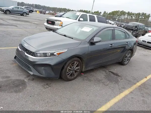3KPF24AD3NE420671 2022 KIA FORTE - Image 2
