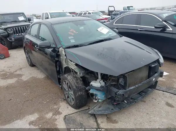 3KPF24AD3NE424770 2022 KIA FORTE - Image 1