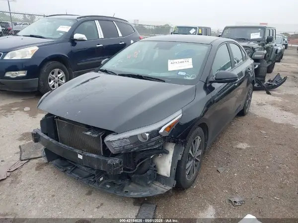 3KPF24AD3NE424770 2022 KIA FORTE - Image 2