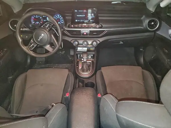 3KPF24AD3NE425112 2022 KIA FORTE - Image 8
