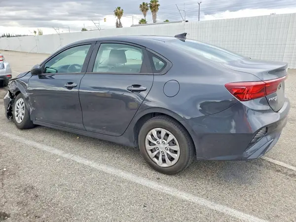 3KPF24AD3NE426017 2022 KIA FORTE - Image 2
