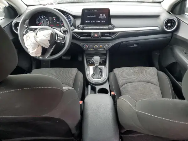 3KPF24AD3NE426258 2022 KIA FORTE - Image 8