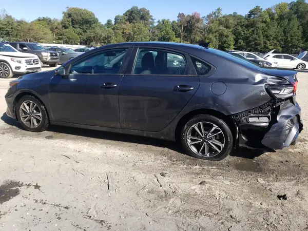 3KPF24AD3NE427507 2022 KIA FORTE - Image 2
