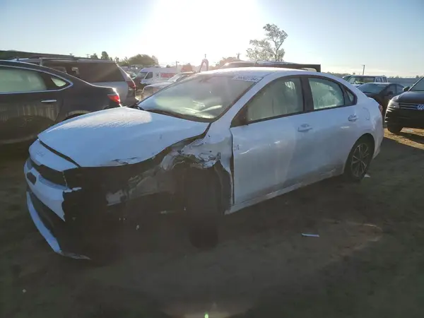 3KPF24AD3NE427653 2022 KIA FORTE - Image 1