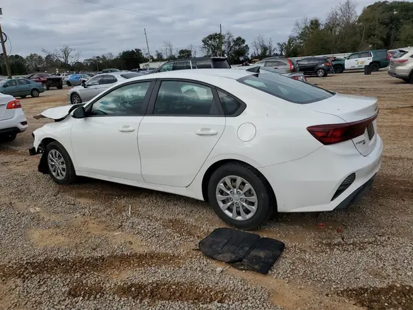 3KPF24AD3NE430181 2022 KIA FORTE - Image 2