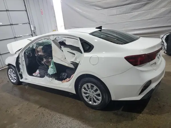 3KPF24AD3NE432349 2022 KIA FORTE - Image 2