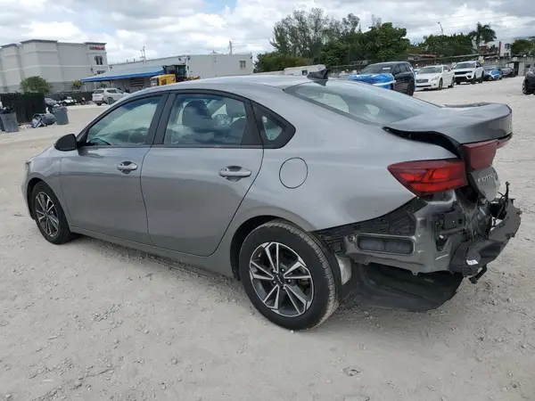 3KPF24AD3NE434862 2022 KIA FORTE - Image 2