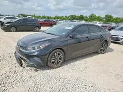 3KPF24AD3NE438717 2022 KIA FORTE