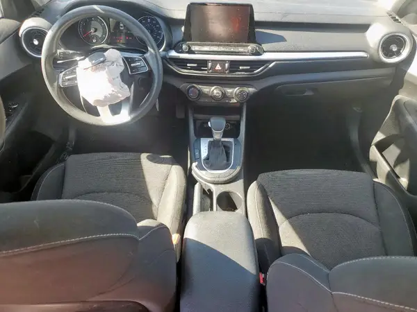 3KPF24AD3NE438846 2022 KIA FORTE - Image 8