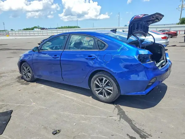 3KPF24AD3NE438880 2022 KIA FORTE - Image 2