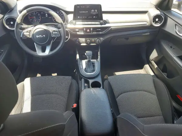 3KPF24AD3NE438880 2022 KIA FORTE - Image 8