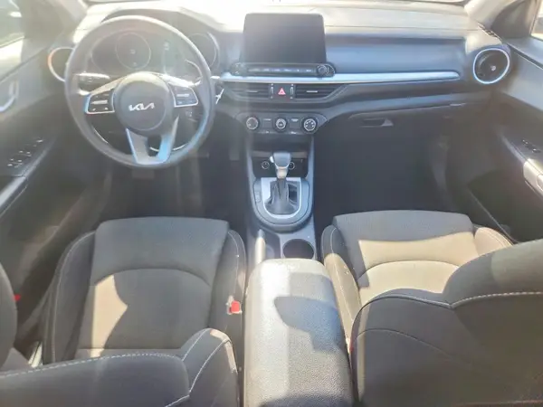 3KPF24AD3NE450219 2022 KIA FORTE - Image 8
