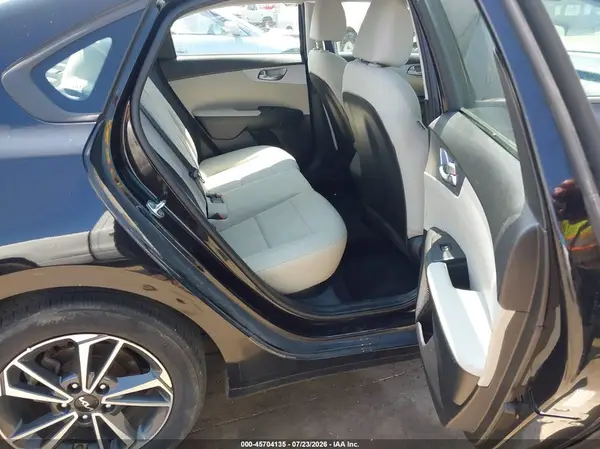 3KPF24AD3NE450320 2022 KIA FORTE - Image 8
