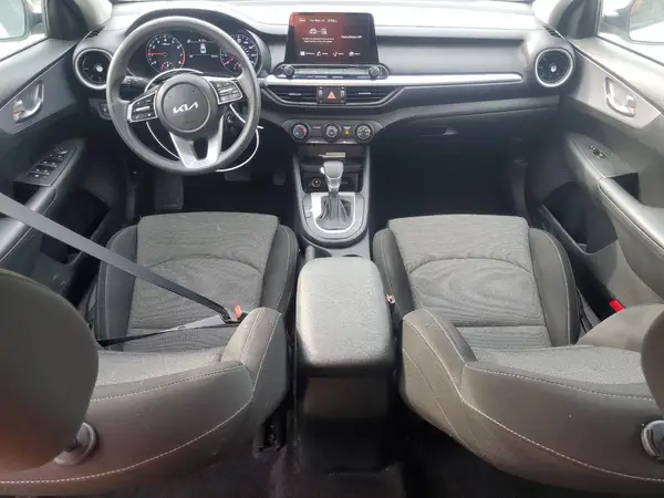3KPF24AD3NE452892 2022 KIA FORTE - Image 8