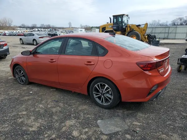 3KPF24AD3NE453010 2022 KIA FORTE - Image 2