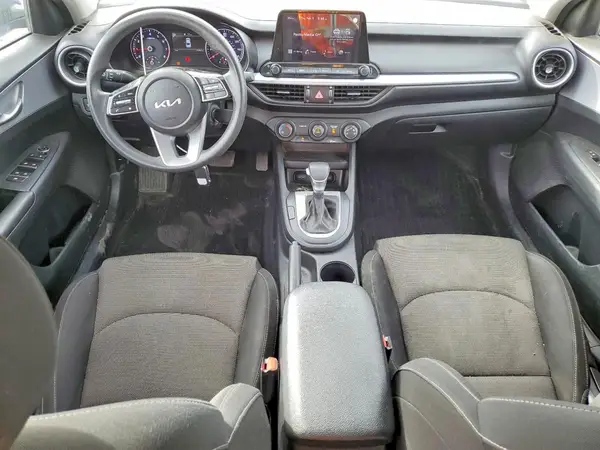 3KPF24AD3NE454190 2022 KIA FORTE - Image 8