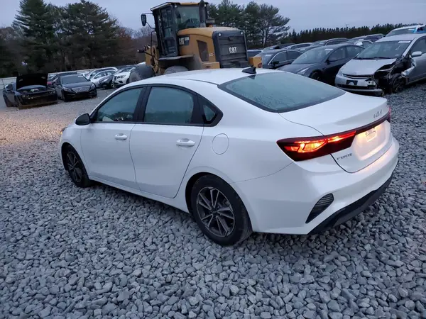 3KPF24AD3NE455503 2022 KIA FORTE - Image 2