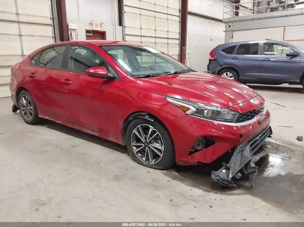 3KPF24AD3NE457378 2022 KIA FORTE - Image 1